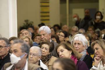 El Cabildo ratifica su compromiso de preservar la Memoria Histórica en la presentación del libro 'Héroes de chabola'/TA.